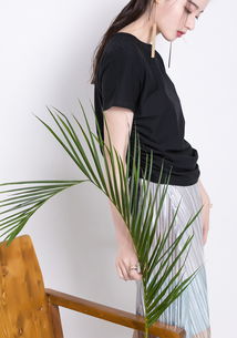 女裝設(shè)計 時尚的藝術(shù)與個性的表達